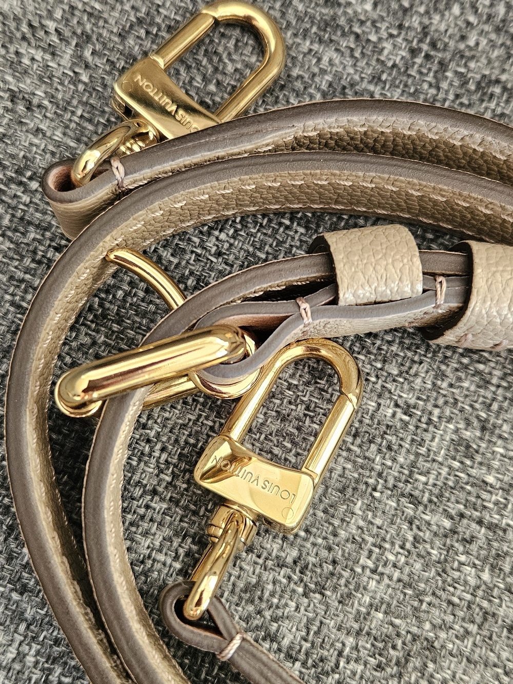 Louis Vuitton Turtledove Monogram Empreinte Pochette Métis - Picture 9 of 15